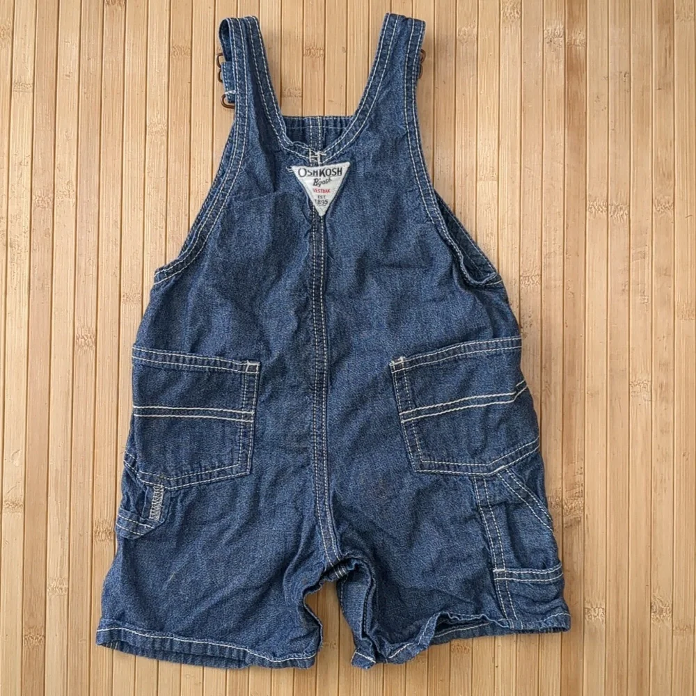 OshKosh B'Gosh Blue Denim Kids Lightweight Surf Shorts Overalls, Size 18 Months